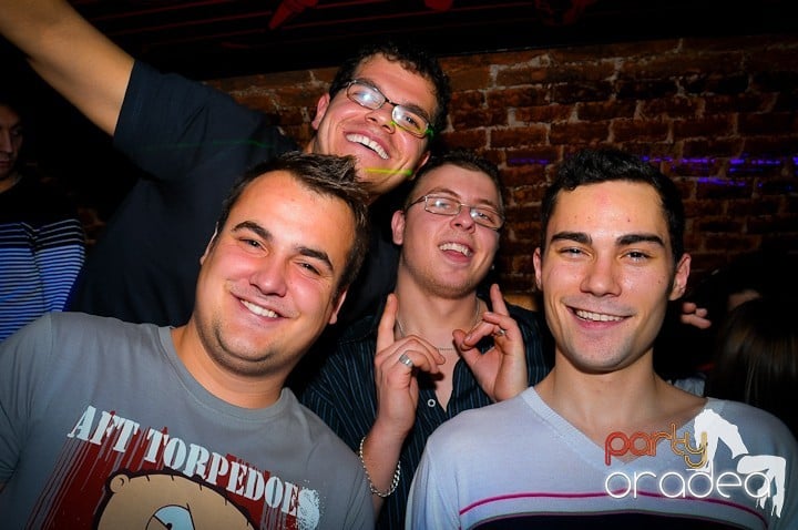 Student Party în Escape, 