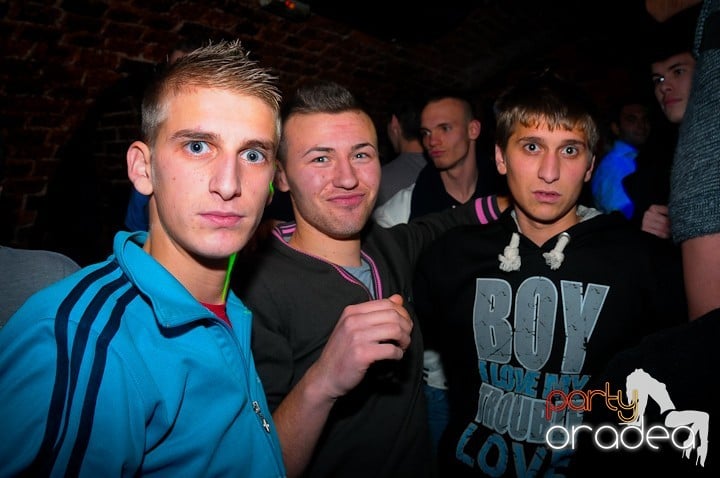 Student Party în Escape, 