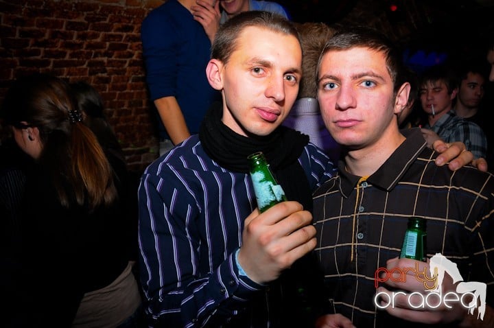 Student Party în Escape, 