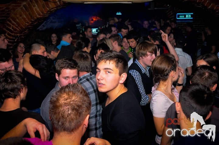 Student Party în Escape, 