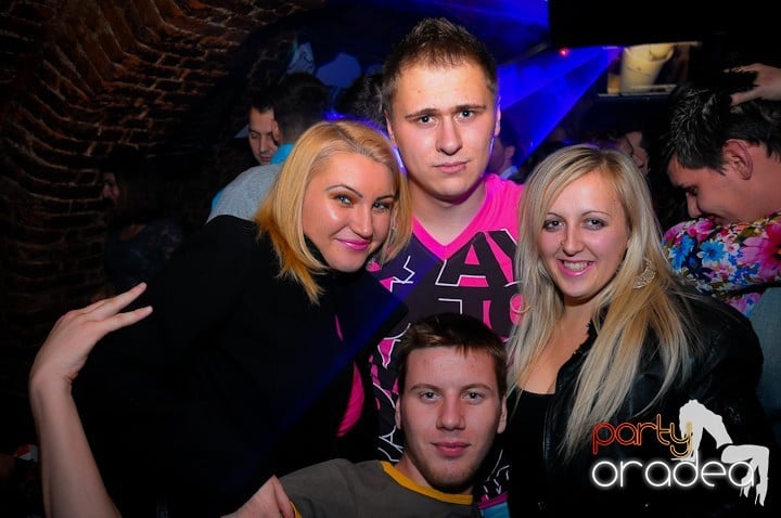 Student Party în Escape, 