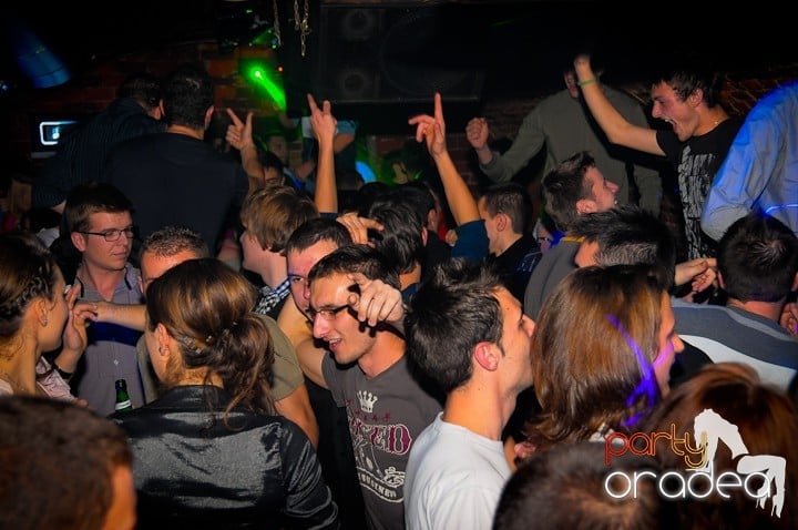 Student Party în Escape, 