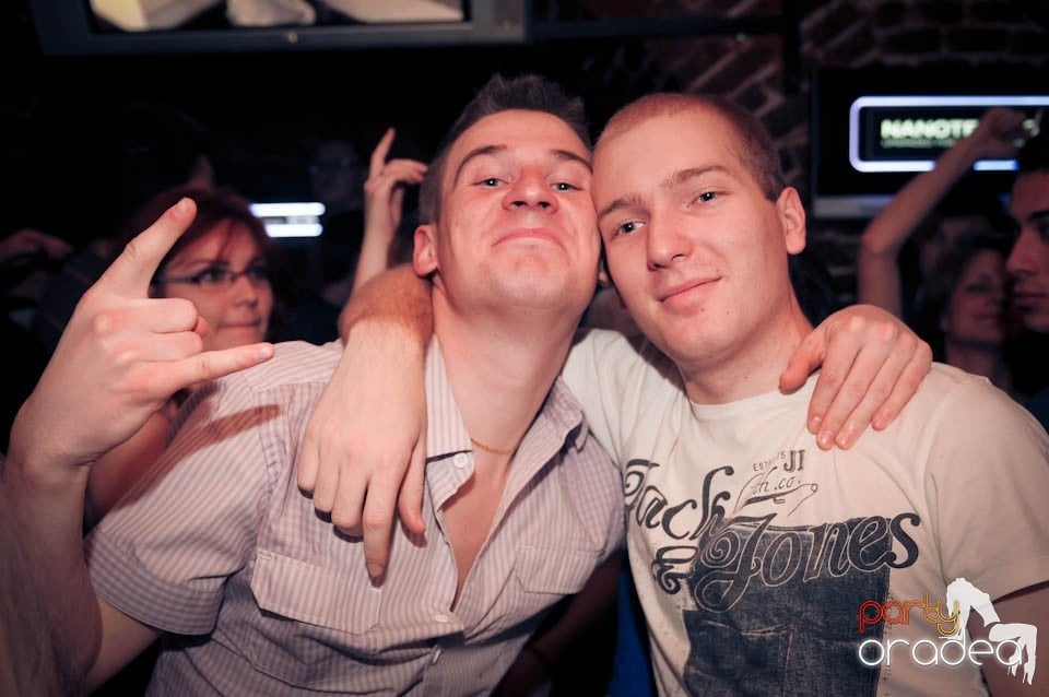 Student Party în Escape, 