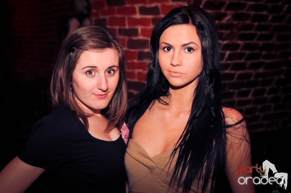 Student Party în Escape, 