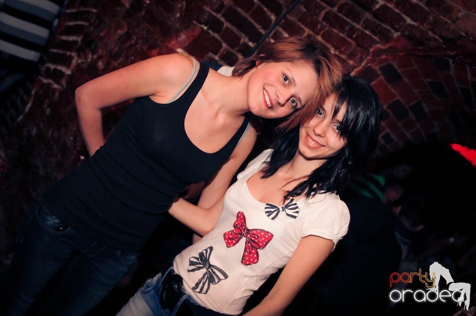 Student Party în Escape, 