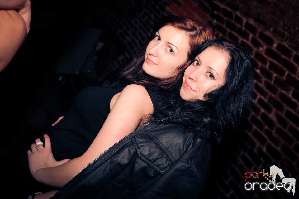 Student Party în Escape, 