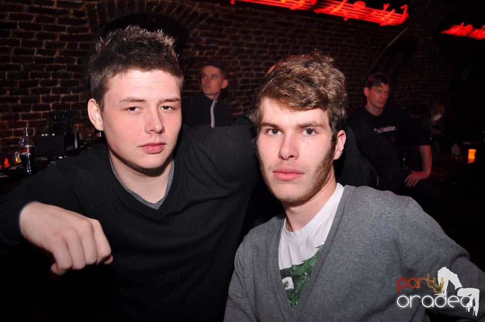 Student Party în Escape, 