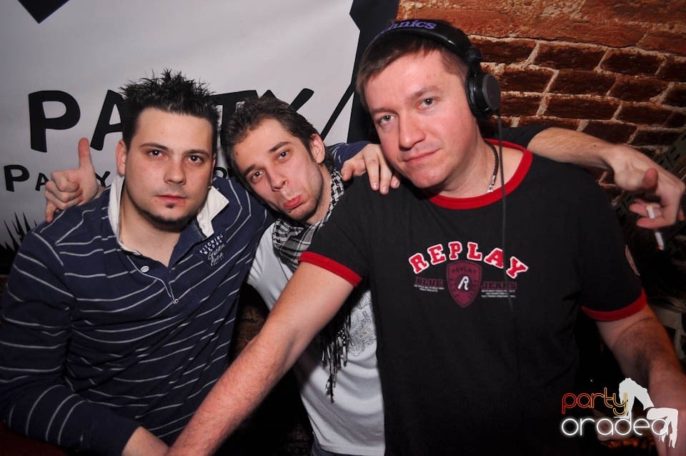 Student Party în Escape, 