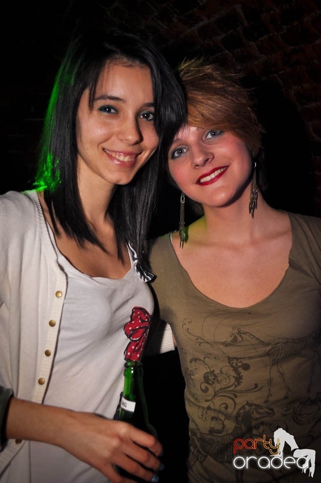 Student Party în Escape, 