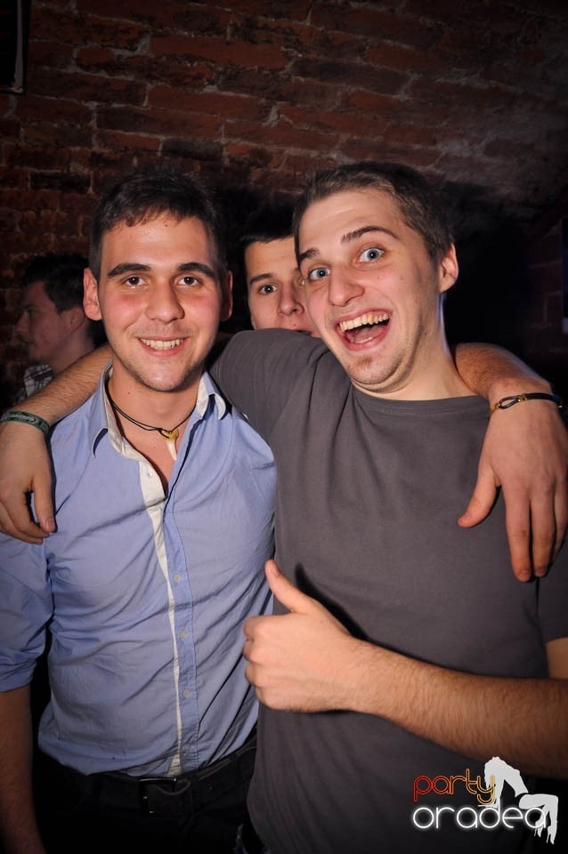 Student Party în Escape, 