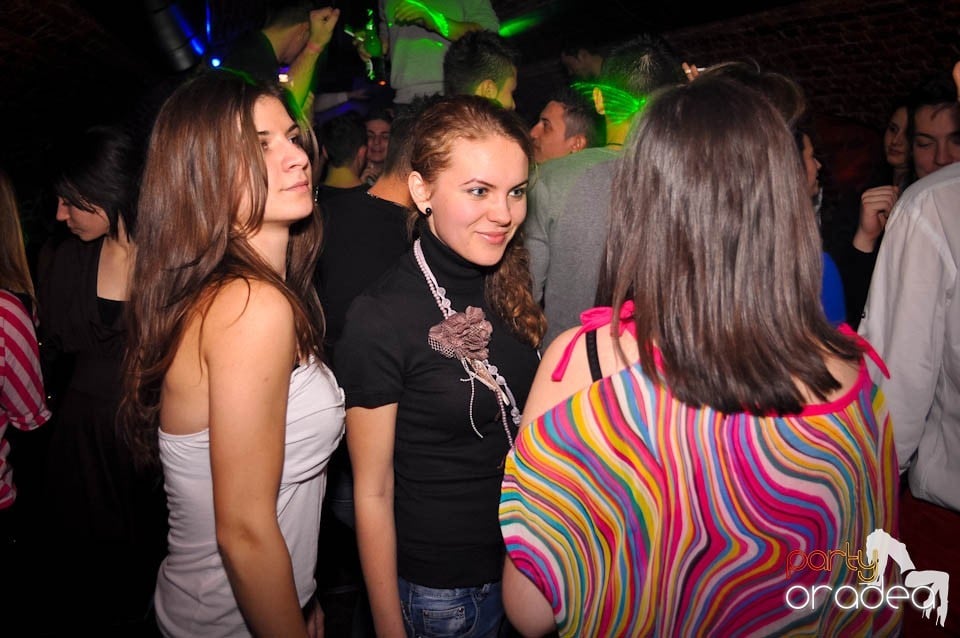 Student Party în Escape, 