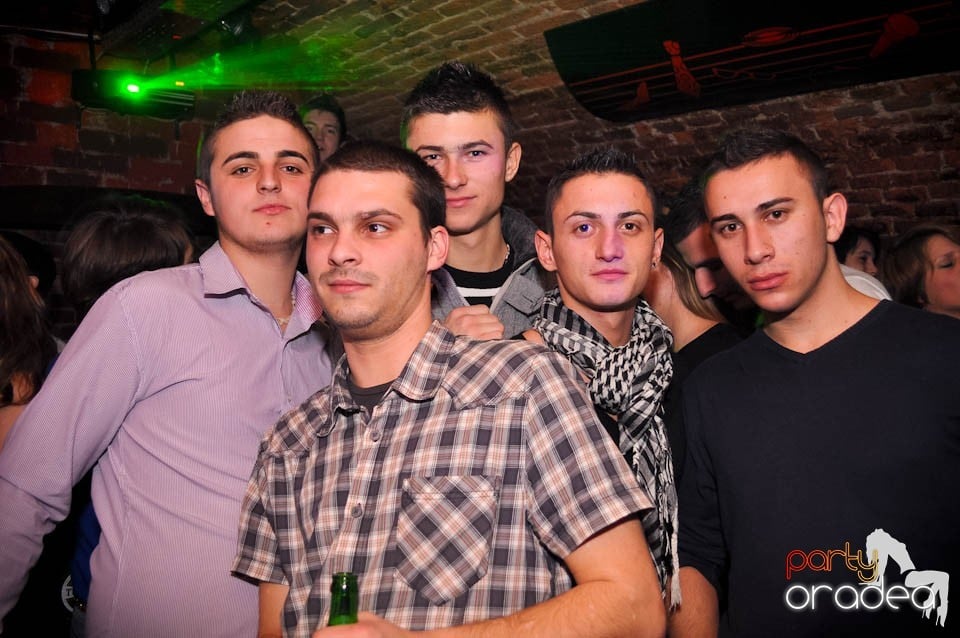 Student Party în Escape, 