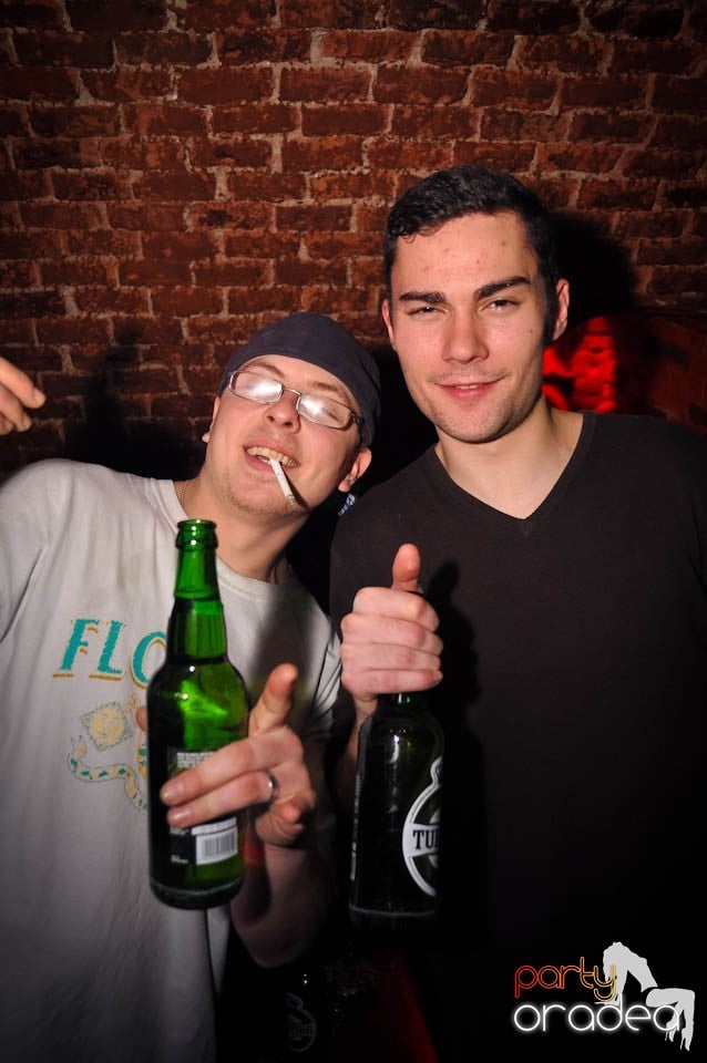 Student Party în Escape, 