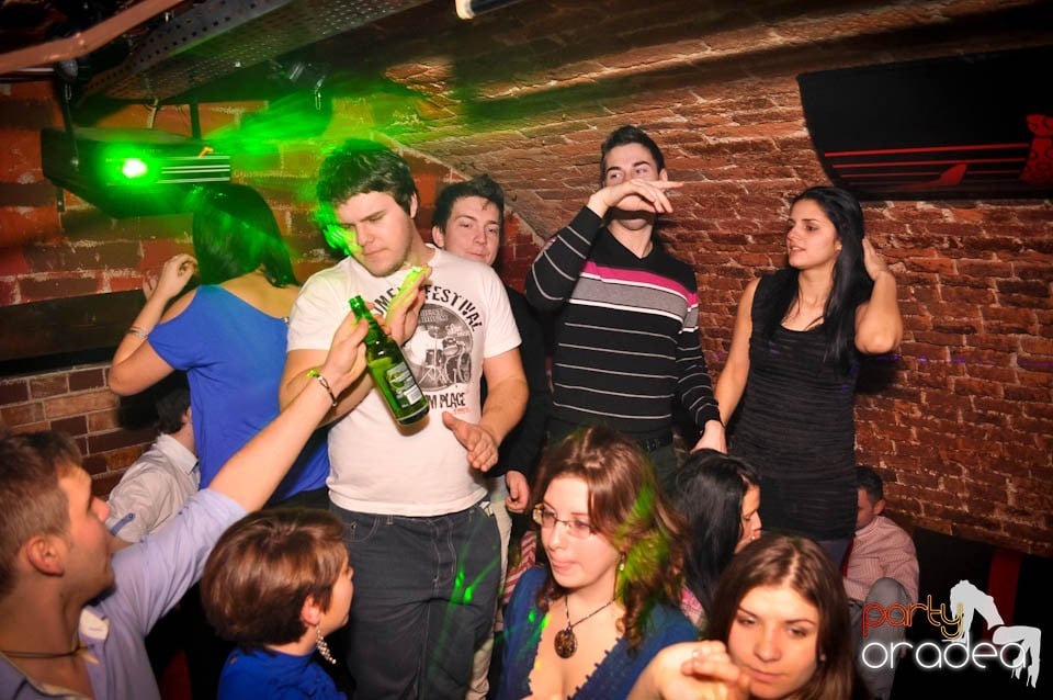 Student Party în Escape, 