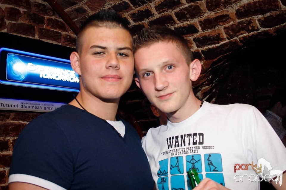 Student Party în Escape, 