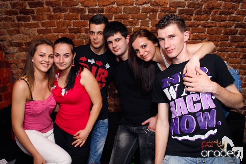 Student Party în Escape, 