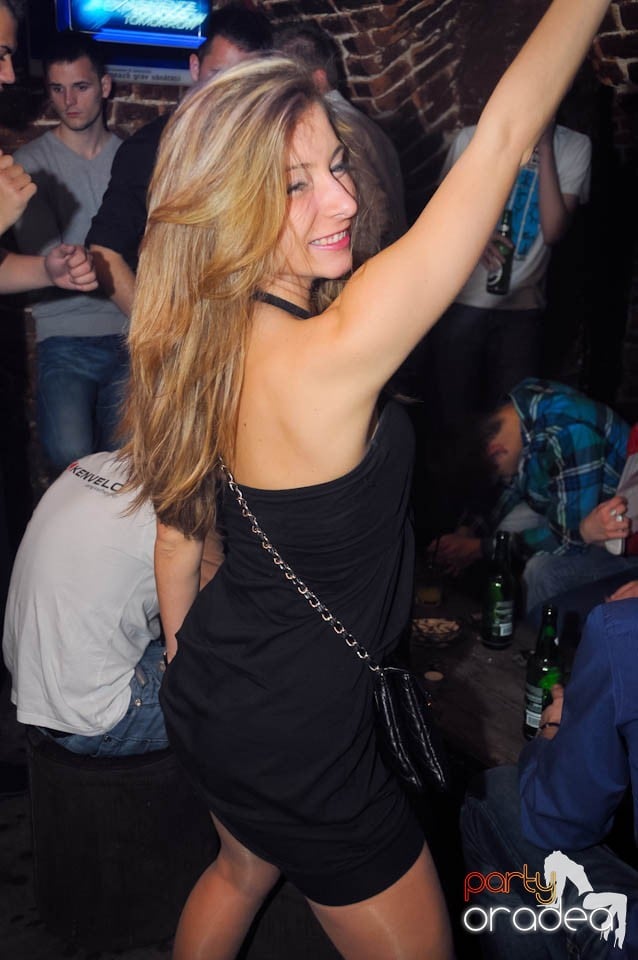 Student Party în Escape, 