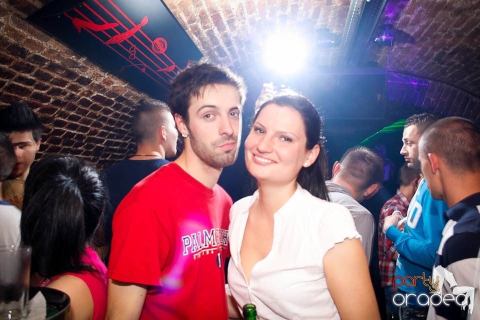 Student Party în Escape, 