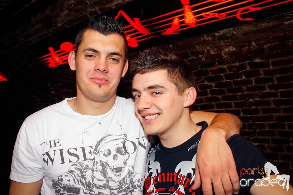 Student Party în Escape, 