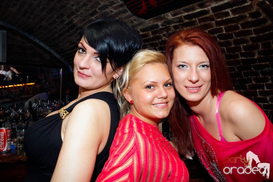 Student Party în Escape, 