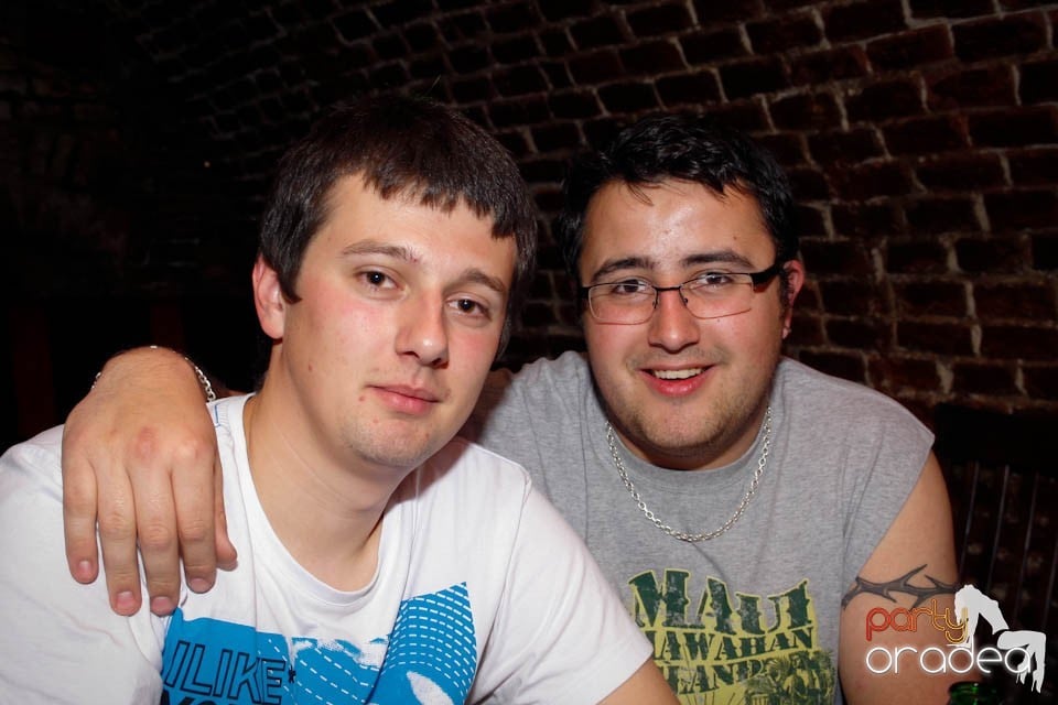 Student Party în Escape, 