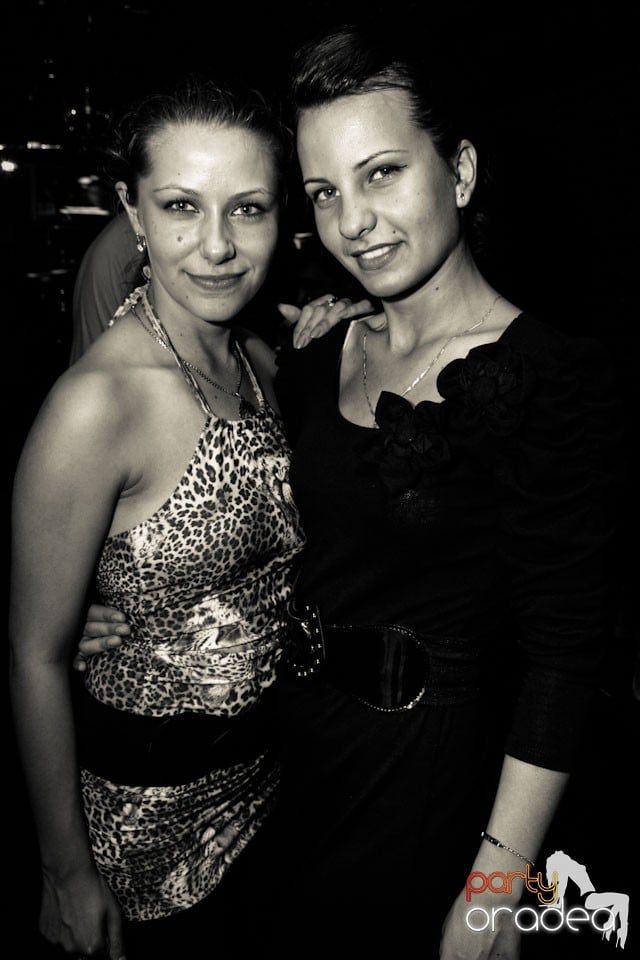 Student Party marca NMD în Escape, 