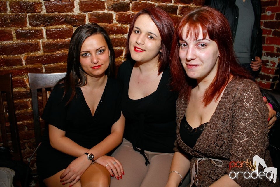 Student Party marca NMD în Escape, 