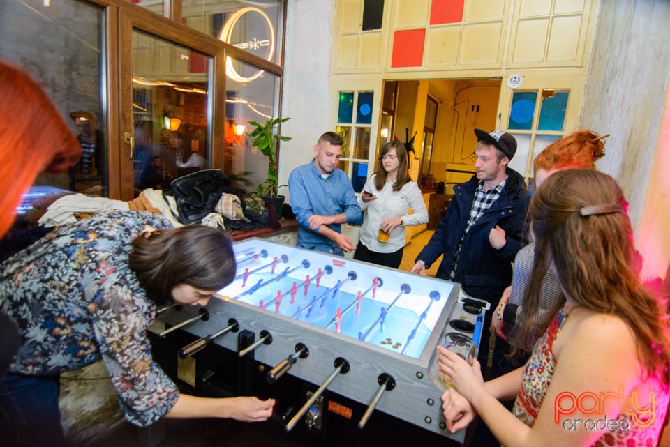 Student Party, Gekko