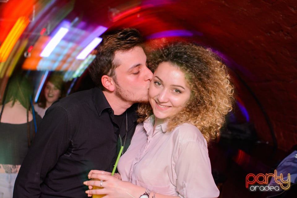Student Party, Gekko