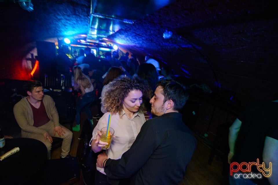 Student Party, Gekko