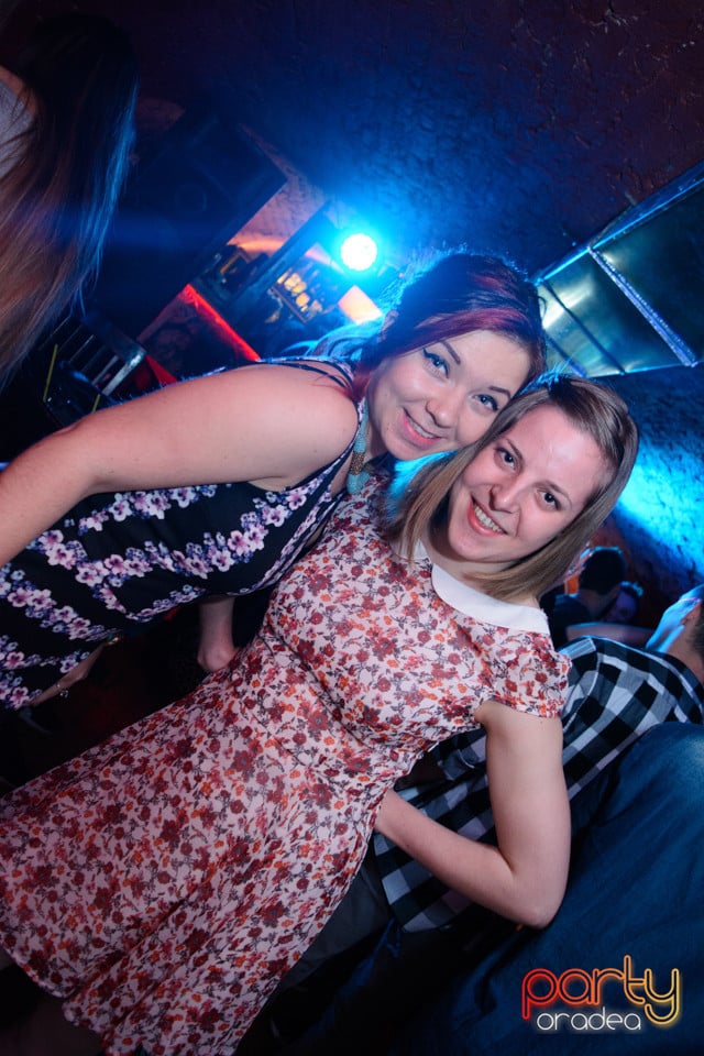 Student Party, Gekko