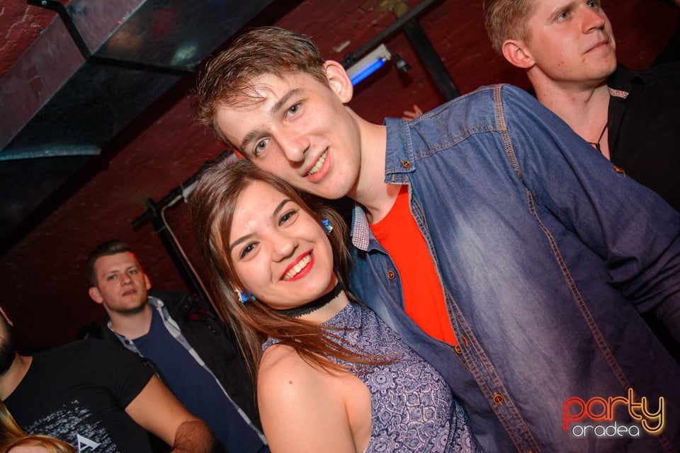 Student Party, Gekko