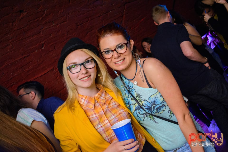 Student Party, Gekko