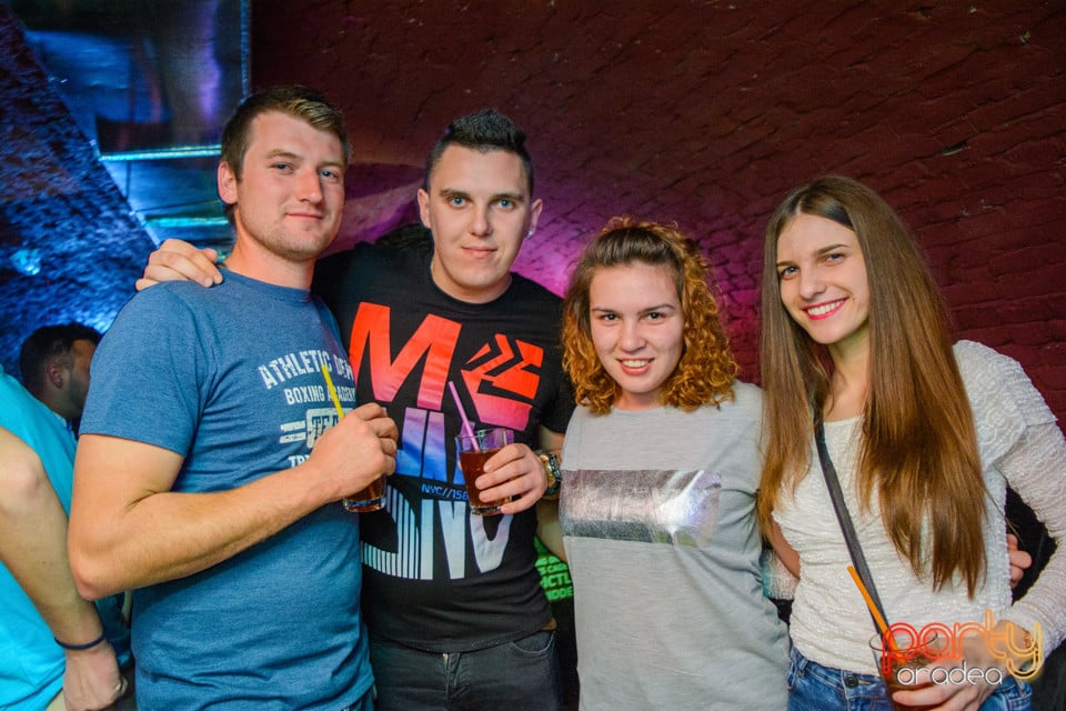 Student Party, Gekko