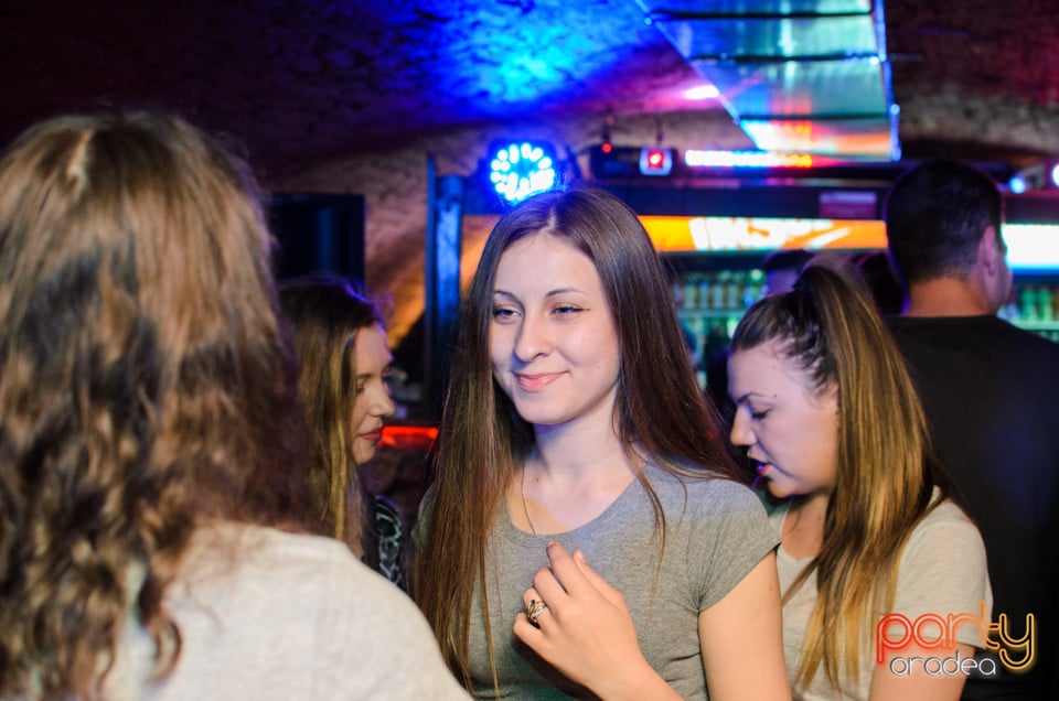 Student Party, Gekko