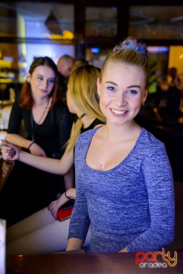 Student's Night, Juice