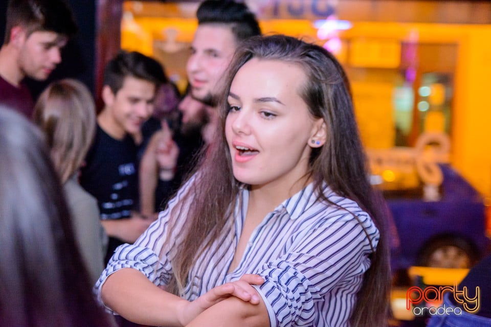 Student's Night, Juice