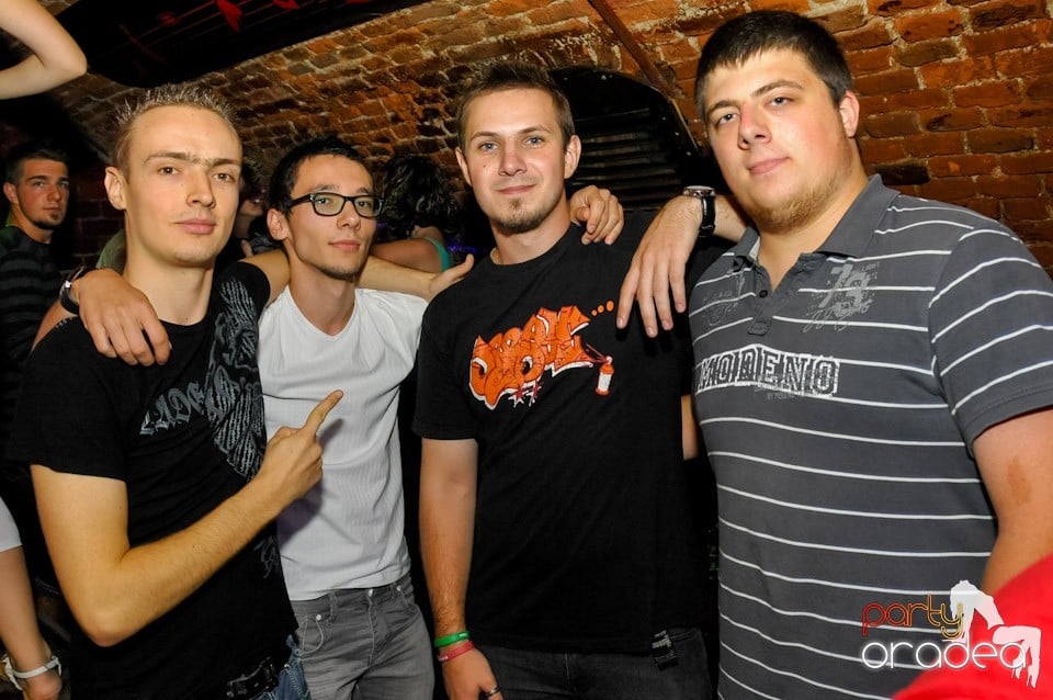 Student's Party în Club Escape, 