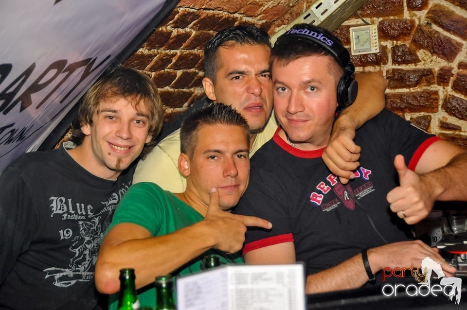 Student's Party în Club Escape, 