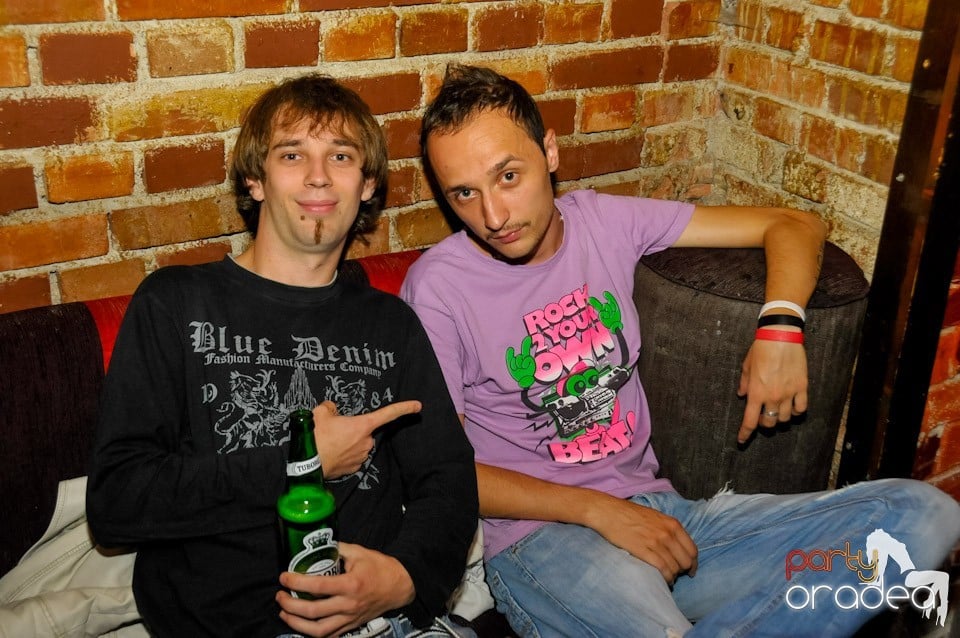 Student's Party în Club Escape, 