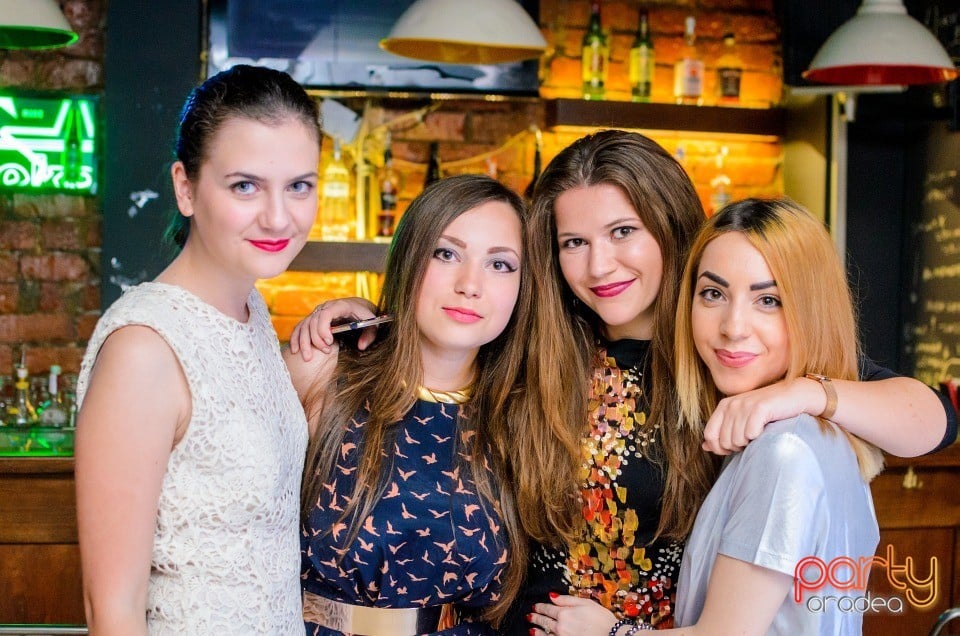 Student's Party, Juice