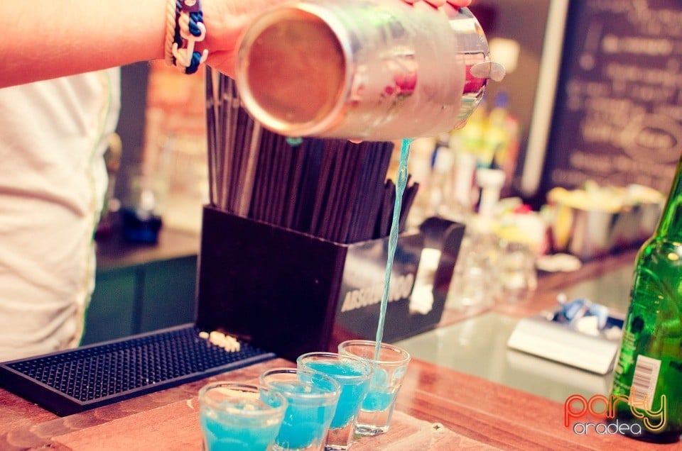 Student's Party, Juice