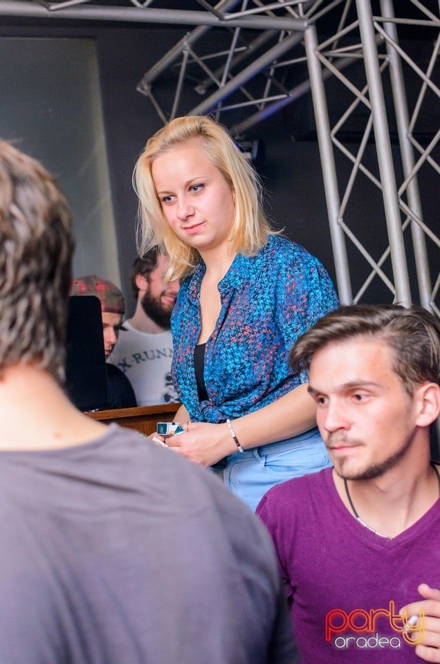 Student's Party, Juice