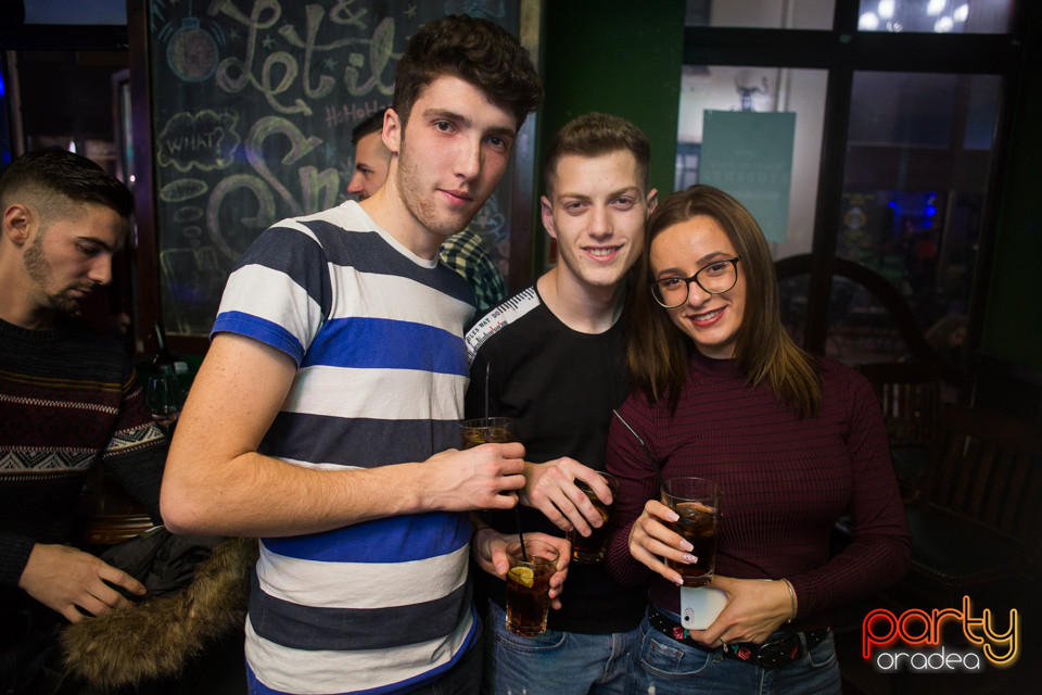 Students Party, Green Pub