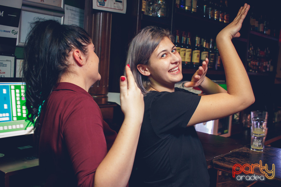 Students Party, Green Pub