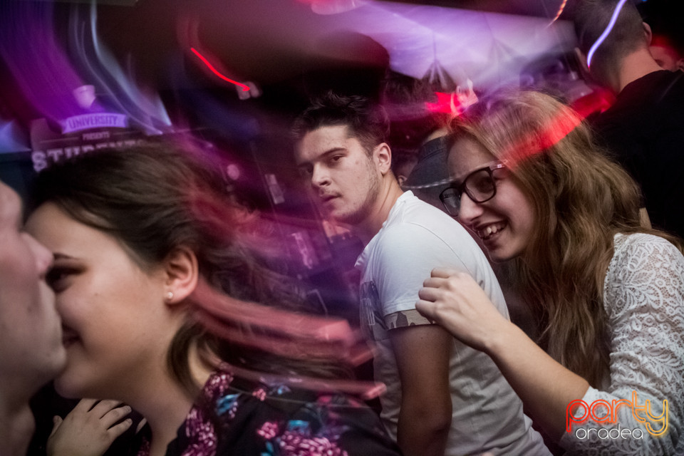 Students Party, Green Pub