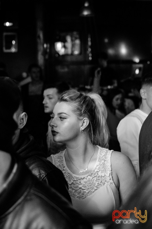 Students Party @ Green Pub, Green Pub