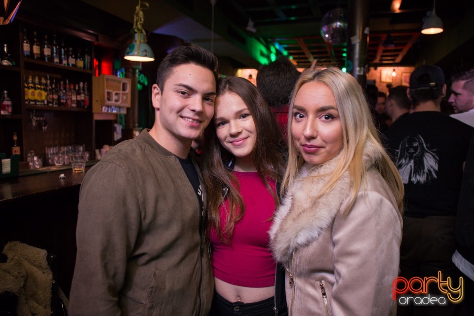 Students Party, Green Pub