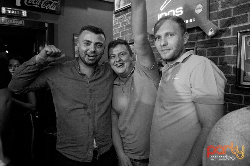 Students Party, Green Pub