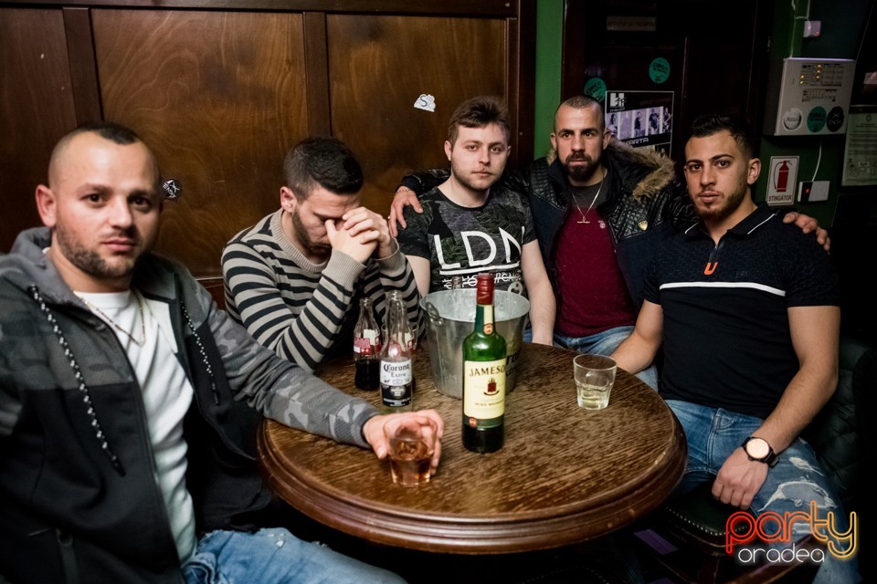 Students' Party, Green Pub
